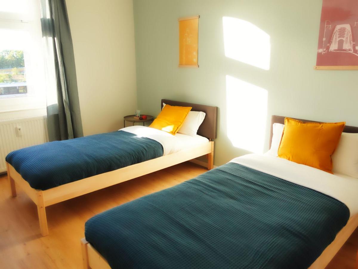 Luvono Apartments - 2 Schlafzimmer / Netflix / Disney+ マクデブルク エクステリア 写真